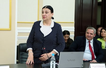 AMEA Rəyasət Heyətinin iclası keçirilib - FOTOLAR AMEA Rəyasət Heyətinin iclası keçirilib - FOTOLAR