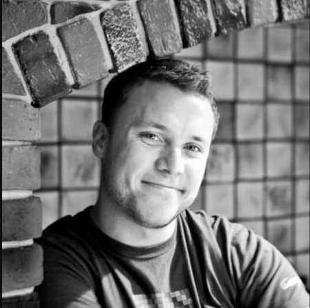 Məşhur milyarder şəhərin mərkəzində öldürüldü - FOTOLAR