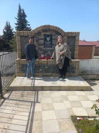 Bu gün Qəbələdə birinci Qarabağ döyüşlərinin şəhidi Eldəniz Mehdiyevin cənnətdə 29-cu bahar yaşı qeyd olundu - FOTOLAR Bu gün Qəbələdə birinci Qarabağ döyüşlərinin şəhidi Eldəniz Mehdiyevin cənnətdə 29-cu bahar yaşı qeyd olundu - FOTOLAR