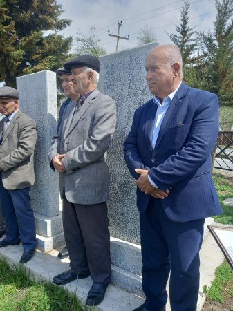 Bu gün Qəbələdə birinci Qarabağ döyüşlərinin şəhidi Eldəniz Mehdiyevin cənnətdə 29-cu bahar yaşı qeyd olundu - FOTOLAR Bu gün Qəbələdə birinci Qarabağ döyüşlərinin şəhidi Eldəniz Mehdiyevin cənnətdə 29-cu bahar yaşı qeyd olundu - FOTOLAR