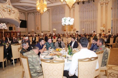 Mehriban xanım Əliyevanın təşəbbüsü ilə iftar süfrəsi açılıb - FOTOLAR