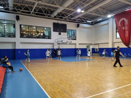 U-16 yığmamız İstanbulda təlim-məşq toplanışında iştirak edir - FOTO