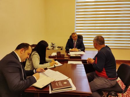 Milli Məclis sədrinin müavini şəhid ailələri üzvlərinin müraciətlərini dinləyib - FOTO