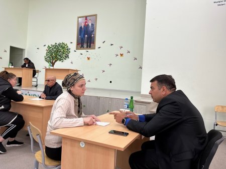 “Heydər Əliyev İli” ilə əlaqədar məcburi köçkünlərə hüquqi yardım göstərilib - FOTOLAR “Heydər Əliyev İli” ilə əlaqədar məcburi köçkünlərə hüquqi yardım göstərilib - FOTOLAR