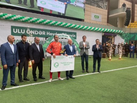 FHN-in komandası Ümummilli Liderin 100 illiyinə həsr edilmiş minifutbol turnirinin qalibi olub - FOTO