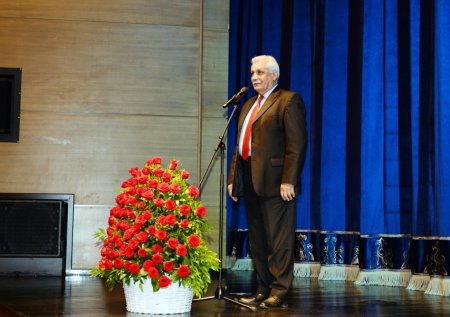 Xalq yazıçısı Elçinin 80 illik yubileyi qeyd olunub - FOTO