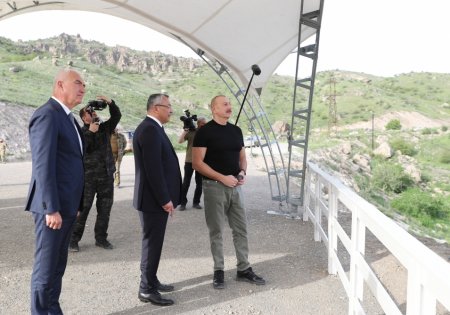 Laçın rayonunun Zabux kəndində aparılan tikinti işləri ilə tanışlıq - FOTO