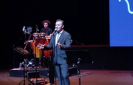 Rafet El Roman yenidən Bakıda konsert verib - FOTO Rafet El Roman yenidən Bakıda konsert verib - FOTO