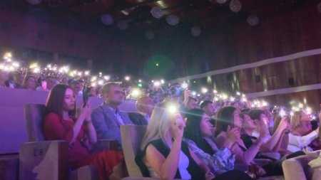 Rafet El Roman yenidən Bakıda konsert verib - FOTO Rafet El Roman yenidən Bakıda konsert verib - FOTO