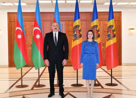 Kişineuda Azərbaycan Prezidenti İlham Əliyevin Moldova Prezidenti Maya Sandu ilə görüşü olub YENİLƏNİB Kişineuda Azərbaycan Prezidenti İlham Əliyevin Moldova Prezidenti Maya Sandu ilə görüşü olub YENİLƏNİB