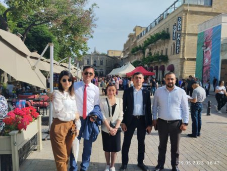  V ci Milli Kitab sərgisinin kitabsevərlər və oxucularla görüşünün son günü, yeni görüşlərədək - FOTOLAR