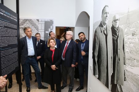 Beynəlxalq tədbirin iştirakçıları Şuşa şəhərində bərpa və yenidənqurma işləri ilə tanış olublar - FOTOLAR