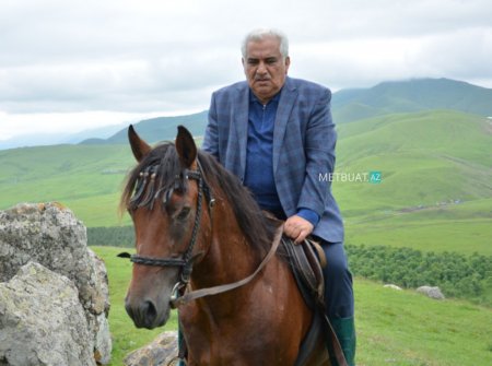 İcra başçısı sakinlərlə görüşə atla getdi - FOTO