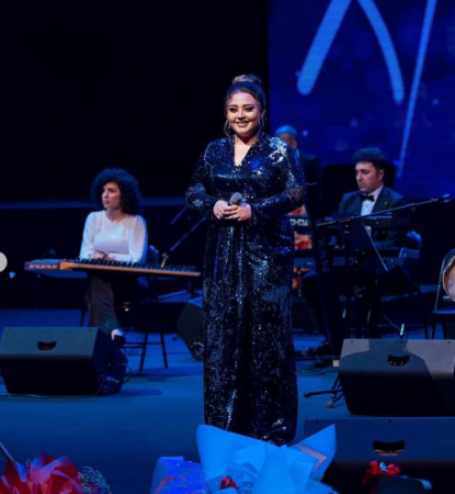 Almaxanım Əhmədlidən YENİ FOTO Almaxanım Əhmədlidən YENİ FOTO