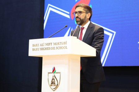 SOCAR-ın Bakı Ali Neft Məktəbində Məzun Günü keçirilib - FOTOLAR SOCAR-ın Bakı Ali Neft Məktəbində Məzun Günü keçirilib - FOTOLAR