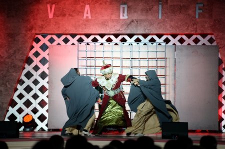 Vaqif Poeziya Günlərinə “Vaqif dünyası” tamaşası ilə yekun vurulub - FOTO Vaqif Poeziya Günlərinə “Vaqif dünyası” tamaşası ilə yekun vurulub - FOTO