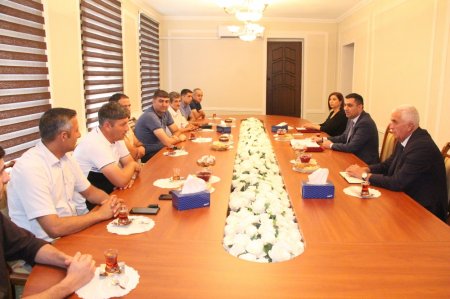 Müasir dövrdə milli mətbuatımızın inkişafı Ulu Öndər Heydər Əliyevin adı ilə bağlıdır - FOTOLAR