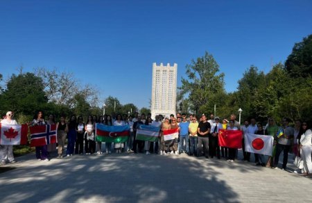 Diaspor nümayəndələrinin Şuşaya 10-cu səfəri gerçəkləşib Diaspor nümayəndələrinin Şuşaya 10-cu səfəri gerçəkləşib