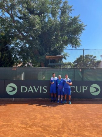 Azərbaycan tennisçiləri Ermənistan komandasına qalib gəliblər - FOTO Azərbaycan tennisçiləri Ermənistan komandasına qalib gəliblər - FOTO