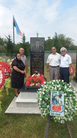 Qəbələ Oğuz yazarları Xaçmaz kənd şəhidlərinin məzarlarını ziyarət ediblər - FOTOLAR