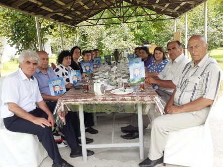 Qəbələ Oğuz yazarları Xaçmaz kənd şəhidlərinin məzarlarını ziyarət ediblər - FOTOLAR