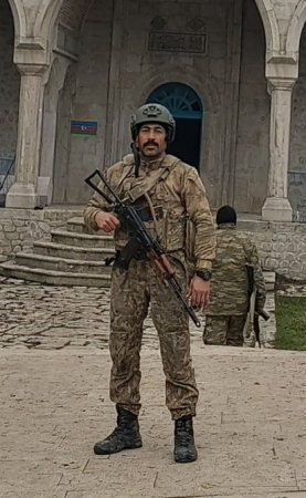 XTQ-nin ehtiyatda olan baş giziri: Şuşanı cırmaqlayaraq, əllərimizlə almışıq - FOTOLAR XTQ-nin ehtiyatda olan baş giziri: Şuşanı cırmaqlayaraq, əllərimizlə almışıq - FOTOLAR