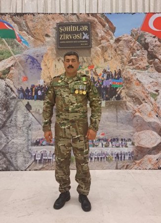 XTQ-nin ehtiyatda olan baş giziri: Şuşanı cırmaqlayaraq, əllərimizlə almışıq - FOTOLAR XTQ-nin ehtiyatda olan baş giziri: Şuşanı cırmaqlayaraq, əllərimizlə almışıq - FOTOLAR
