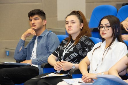 “Könüllülər üçün insan resurslarının idarəedilməsi üzrə baza təlimləri” layihəsi başa çatıb.