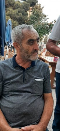 Sadə, çörəyi çörəkdən çıxan ürək adamı - FOTOLAR Sadə, çörəyi çörəkdən çıxan ürək adamı - FOTOLAR
