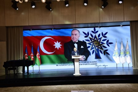 YAP-ın təşkilatçılığı ilə “Nə? Harada? Nə zaman?” intellektual oyununun final mərhələsinin mükafatlandırma mərasimi keçirilib