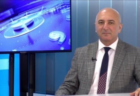 Əsirlikdəki şəxslərin azad olunması Prezidentin Azərbaycan vətəndaşlarına, hərbçilərinə verdiyi dəyərin bariz nümunəsidir - RƏY Əsirlikdəki şəxslərin azad olunması Prezidentin Azərbaycan vətəndaşlarına, hərbçilərinə verdiyi dəyərin bariz nümunəsidir - RƏY