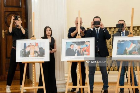 Sankt-Peterburq parlamentində Həydər Əliyevin 100 illik yubileyinə həsr olunan “Qəlbimin bir hissəsi Rusiyadadır” adlı tədbir keçirilib - FOTO Sankt-Peterburq parlamentində Həydər Əliyevin 100 illik yubileyinə həsr olunan “Qəlbimin bir hissəsi Rusiyadadır” adlı tədbir keçirilib - FOTO