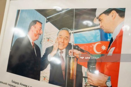 Sankt-Peterburq parlamentində Həydər Əliyevin 100 illik yubileyinə həsr olunan “Qəlbimin bir hissəsi Rusiyadadır” adlı tədbir keçirilib - FOTO Sankt-Peterburq parlamentində Həydər Əliyevin 100 illik yubileyinə həsr olunan “Qəlbimin bir hissəsi Rusiyadadır” adlı tədbir keçirilib - FOTO