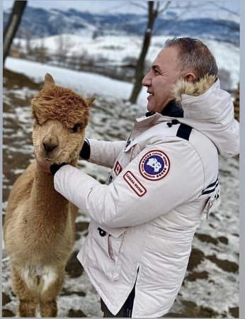 Məşhurlar qarın ləzzətini belə çıxardılar – FOTO