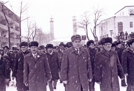 Ulu Öndərin hakimiyyətə gəlməsi ilə Azərbaycanda milli özünüdərkə dönüş mərhələsinin başlanğıcı qoyuldu - FOTO Ulu Öndərin hakimiyyətə gəlməsi ilə Azərbaycanda milli özünüdərkə dönüş mərhələsinin başlanğıcı qoyuldu - FOTO