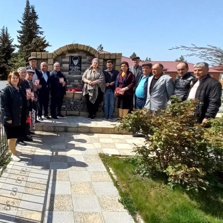 ALƏMDƏ SƏSİ OLAN AZƏRBAYCAN QADINI ELZA DƏNİZ NUR - FOTOLAR ALƏMDƏ SƏSİ OLAN AZƏRBAYCAN QADINI ELZA DƏNİZ NUR - FOTOLAR