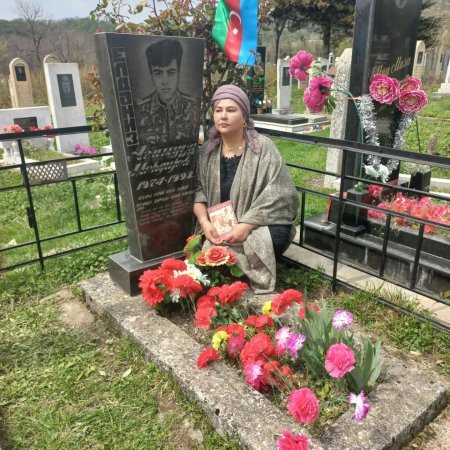 ALƏMDƏ SƏSİ OLAN AZƏRBAYCAN QADINI ELZA DƏNİZ NUR - FOTOLAR ALƏMDƏ SƏSİ OLAN AZƏRBAYCAN QADINI ELZA DƏNİZ NUR - FOTOLAR