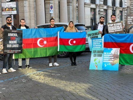 Romada Ermənistanın mina terroruna qarşı etiraz aksiyası təşkil edilib - FOTOLAR Romada Ermənistanın mina terroruna qarşı etiraz aksiyası təşkil edilib - FOTOLAR
