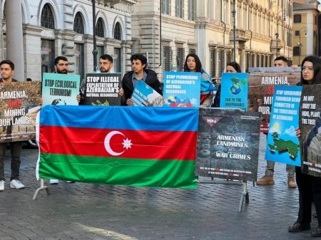 Romada Ermənistanın mina terroruna qarşı etiraz aksiyası təşkil edilib - FOTOLAR Romada Ermənistanın mina terroruna qarşı etiraz aksiyası təşkil edilib - FOTOLAR