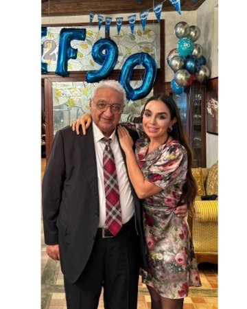 Leyla Əliyeva babasını belə təbrik etdi - Fotolar