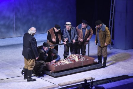 Akademik Milli Dram Teatrında “Əsrə bərabər gün” tamaşasının premyerası olub - FOTOLAR