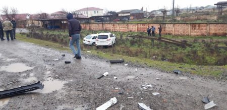 Biləsuvarda yol-nəqliyyatı hadisəsi baş verib, yaralananlar var - FOTO Biləsuvarda yol-nəqliyyatı hadisəsi baş verib, yaralananlar var - FOTO