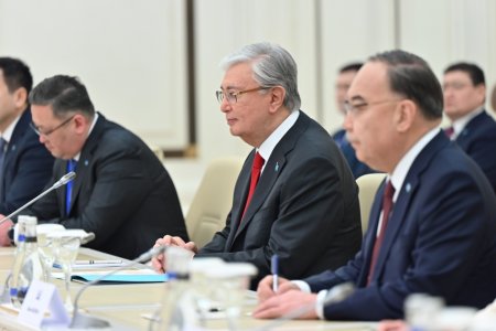 Qazaxıstan Prezidenti Kasım-Jomart Tokayev ilə Milli Məclisdə görüş Qazaxıstan Prezidenti Kasım-Jomart Tokayev ilə Milli Məclisdə görüş
