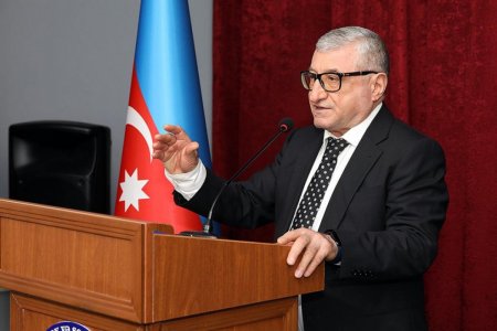 “İnformasiya müharibəsində qələbə-Müzəffər Ali Baş Komandan cənab İlham Əliyev” adlı kitabın təqdimatı olub