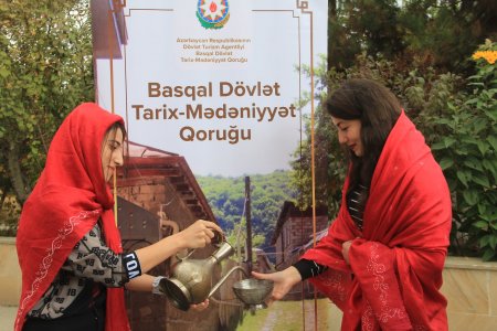 Daşdəmir Əjdəroğlu: Xeyirxah basqallılar - FOTOLAR Daşdəmir Əjdəroğlu: Xeyirxah basqallılar - FOTOLAR
