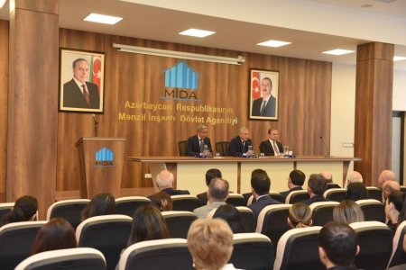 Mənzil İnşaatı Dövlət Agentliyi 8 yaşını qeyd edir Mənzil İnşaatı Dövlət Agentliyi 8 yaşını qeyd edir