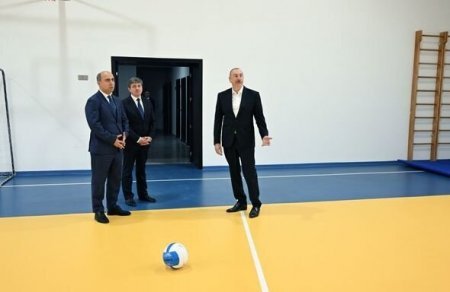 Prezident Bum qəsəbəsində tam orta məktəbin yeni binasının açılışında iştirak edib - FOTO