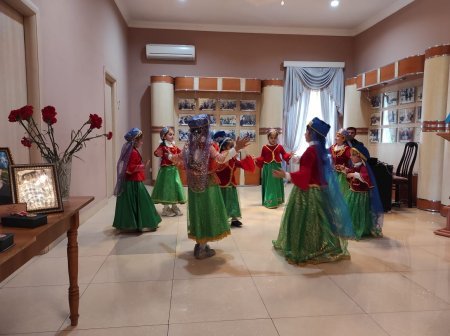 Bərdə şəhərində Vətən müharibəsi şəhidi Cəfərov Təbriz İlqar oğluna həsr edilmiş tədbir təşkil edilmişdir - FOTOLAR Bərdə şəhərində Vətən müharibəsi şəhidi Cəfərov Təbriz İlqar oğluna həsr edilmiş tədbir təşkil edilmişdir - FOTOLAR