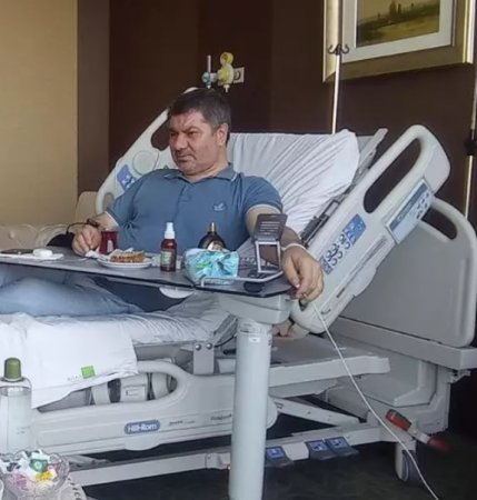 Məşhur iş adamı Bakıda qəzaya düşdü - FOTO