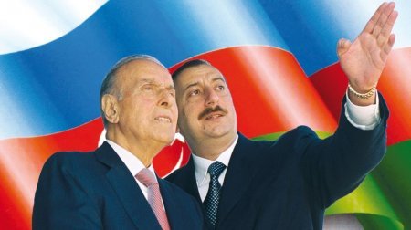 Xalqın qəlbində əbədi yaşayan ümummilli lider - FOTOLAR Xalqın qəlbində əbədi yaşayan ümummilli lider - FOTOLAR